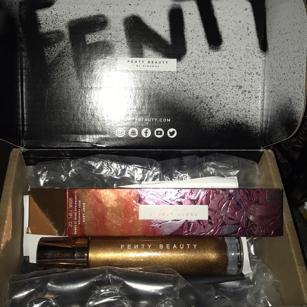 Fenty beauty body lava